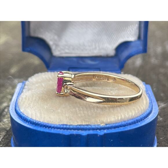 10k Yellow Gold Ring Signed Size 7 Ruby Signed WM Solitaire - Picture 6 of 8